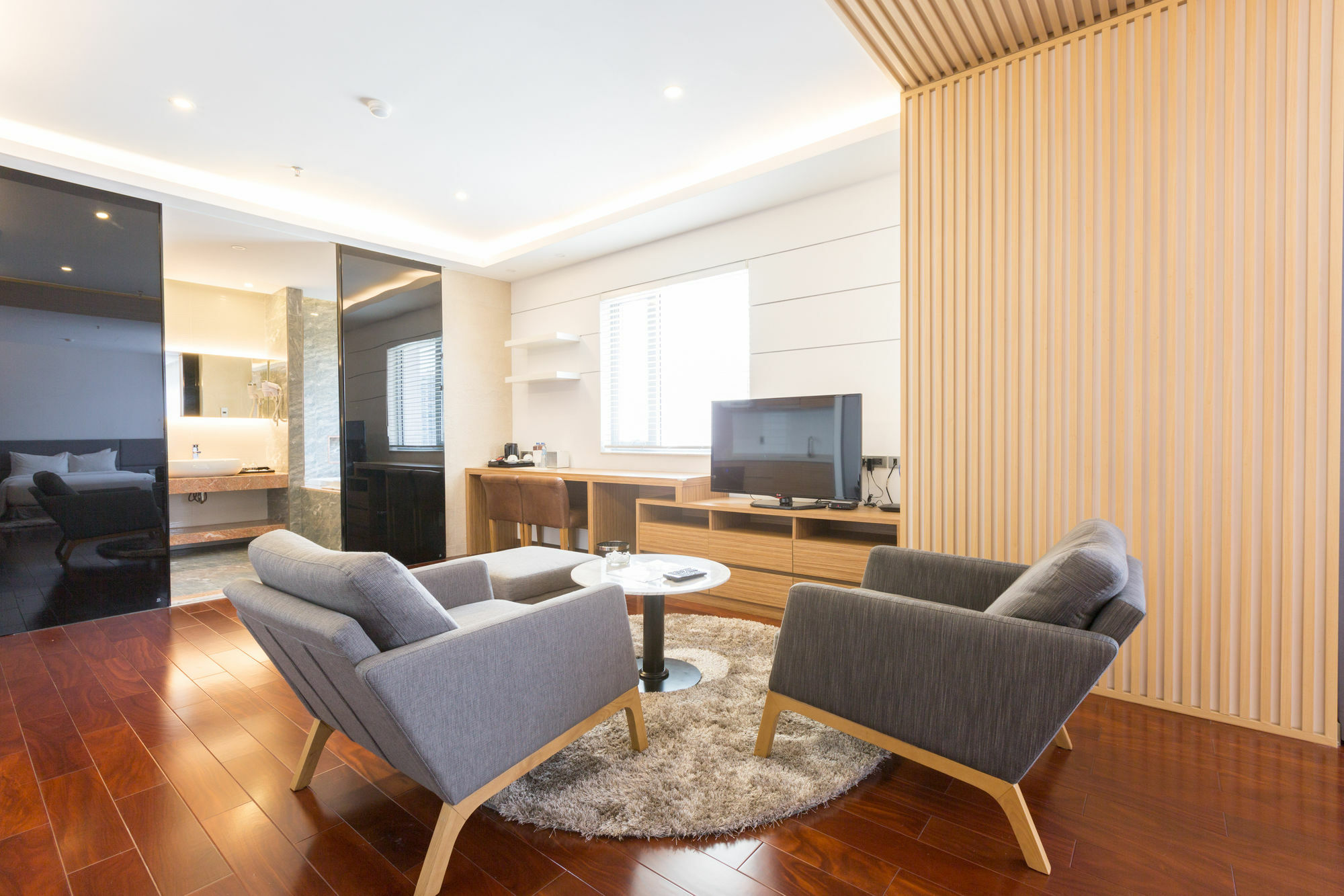 Charm Suite Residence Saigon ホーチミン市 エクステリア 写真