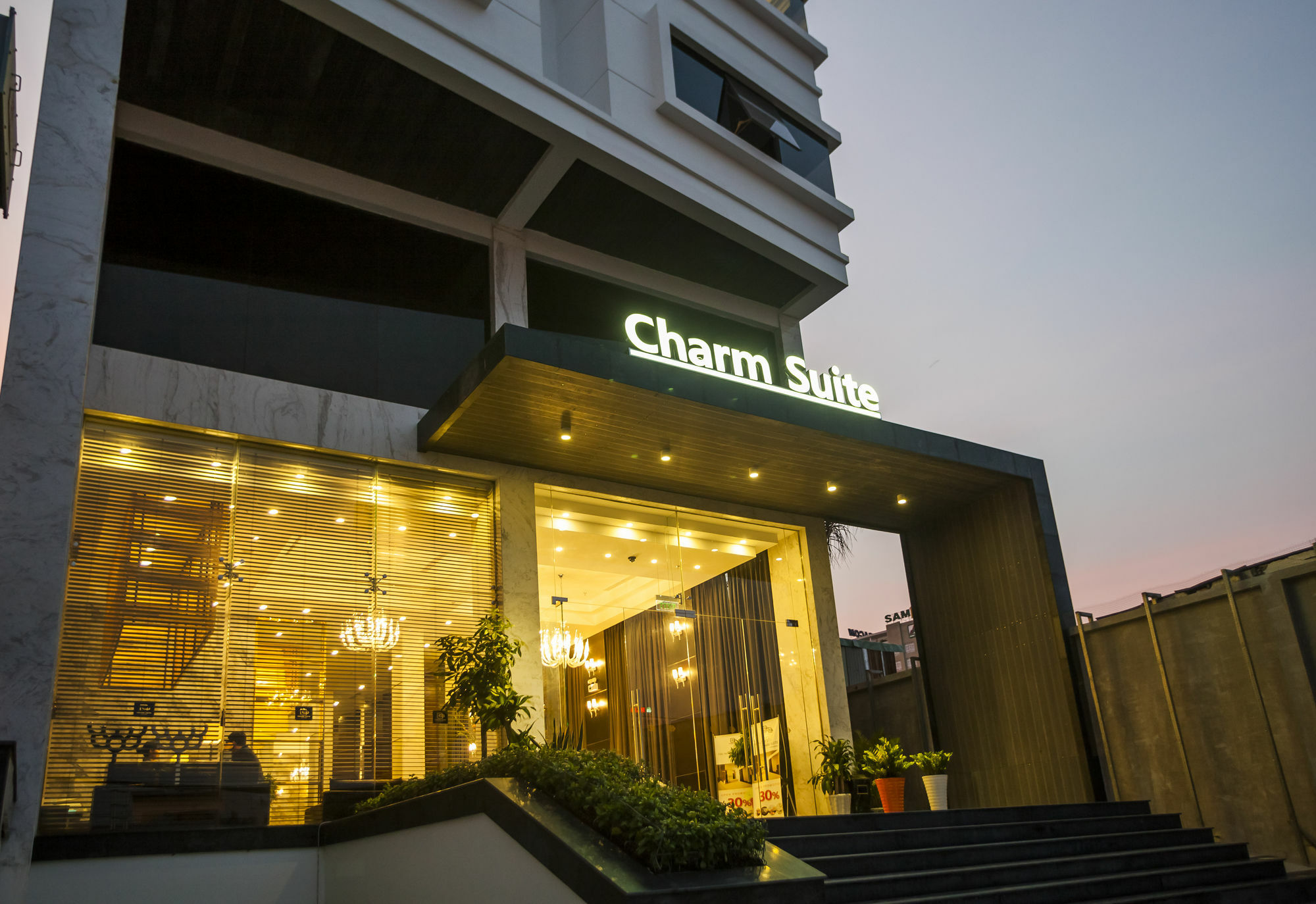 Charm Suite Residence Saigon ホーチミン市 エクステリア 写真