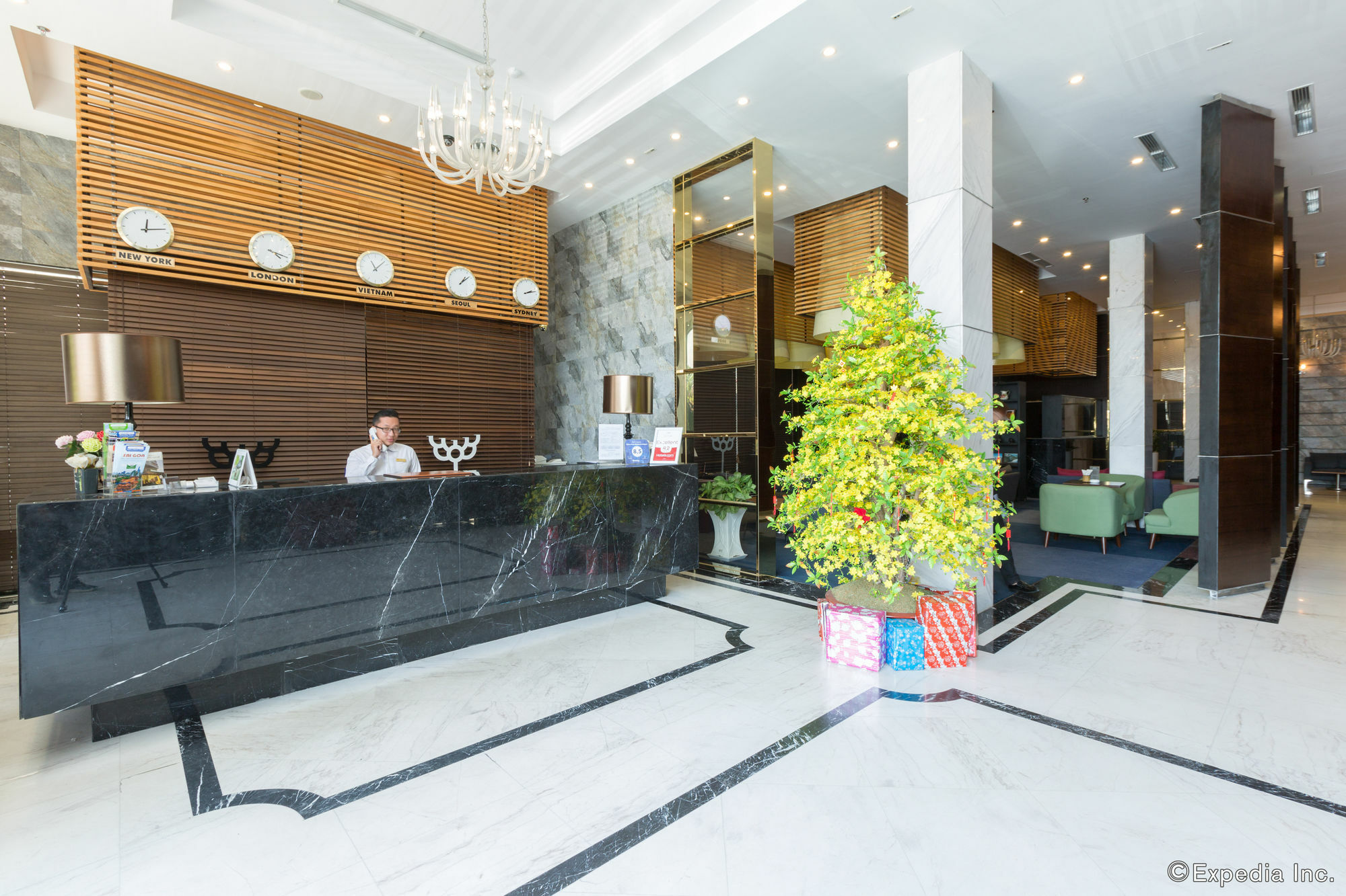 Charm Suite Residence Saigon ホーチミン市 エクステリア 写真