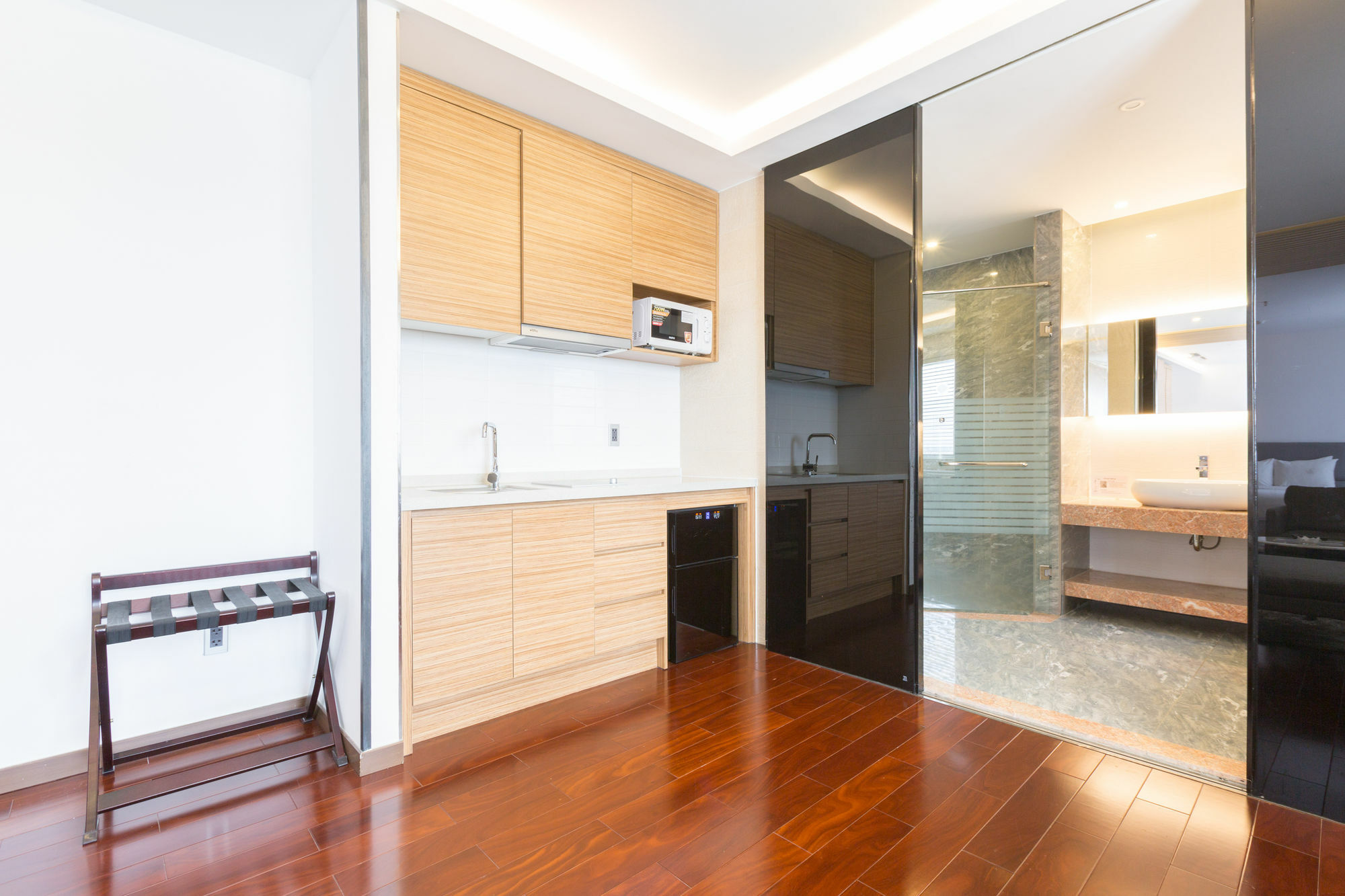 Charm Suite Residence Saigon ホーチミン市 エクステリア 写真