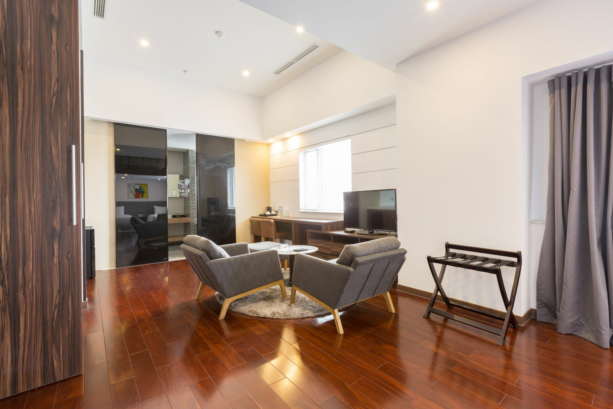 Charm Suite Residence Saigon ホーチミン市 エクステリア 写真
