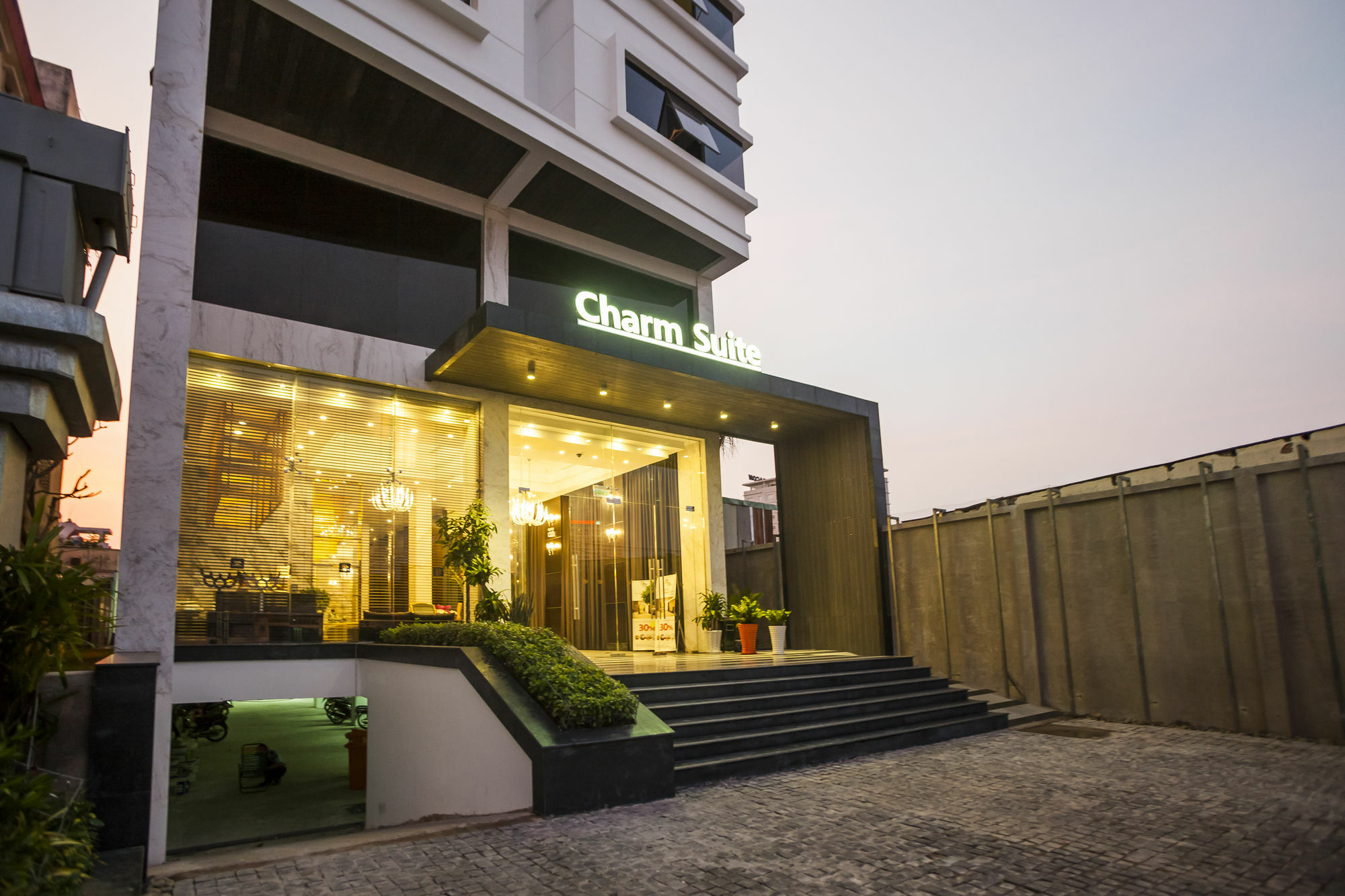 Charm Suite Residence Saigon ホーチミン市 エクステリア 写真