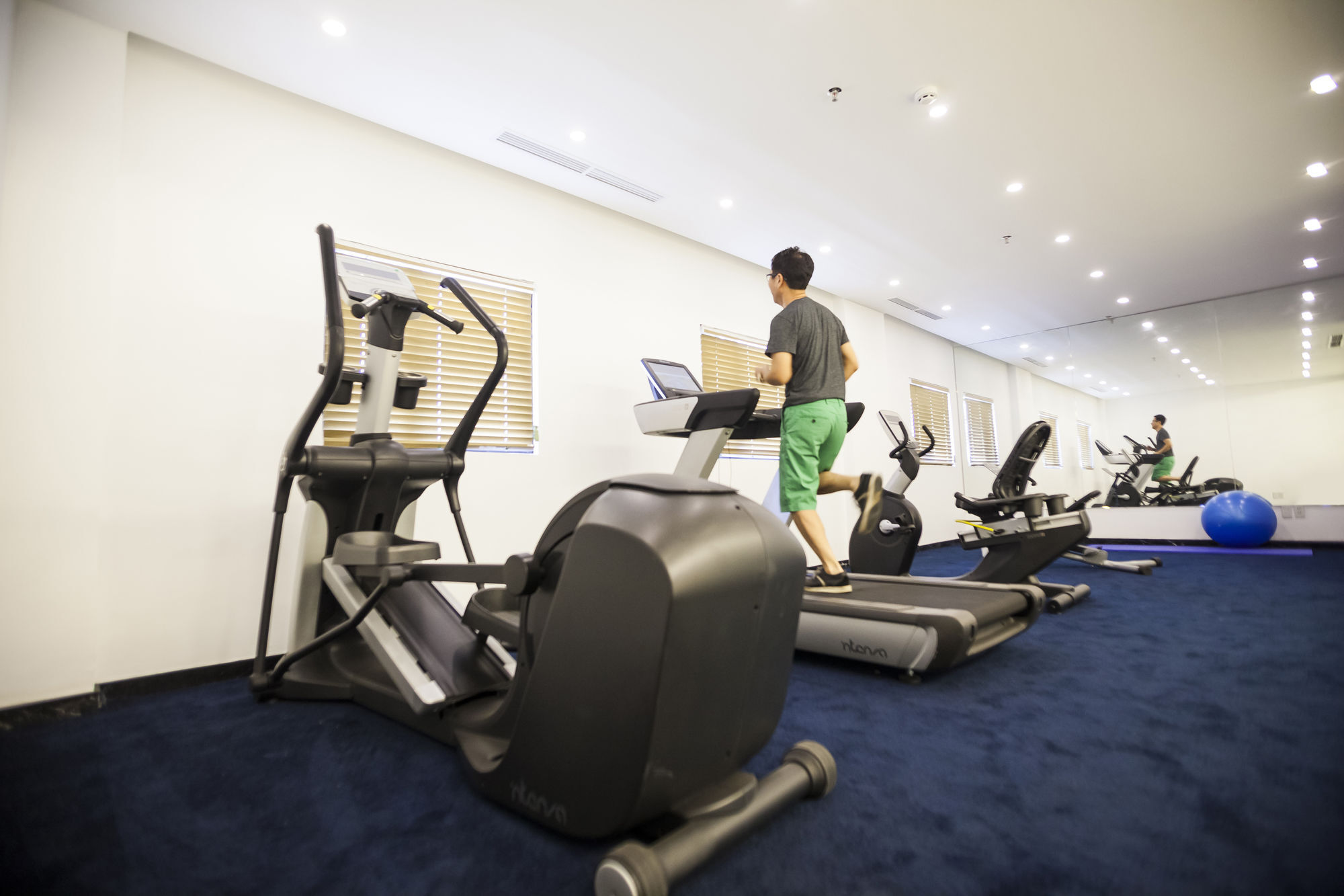 Charm Suite Residence Saigon ホーチミン市 エクステリア 写真