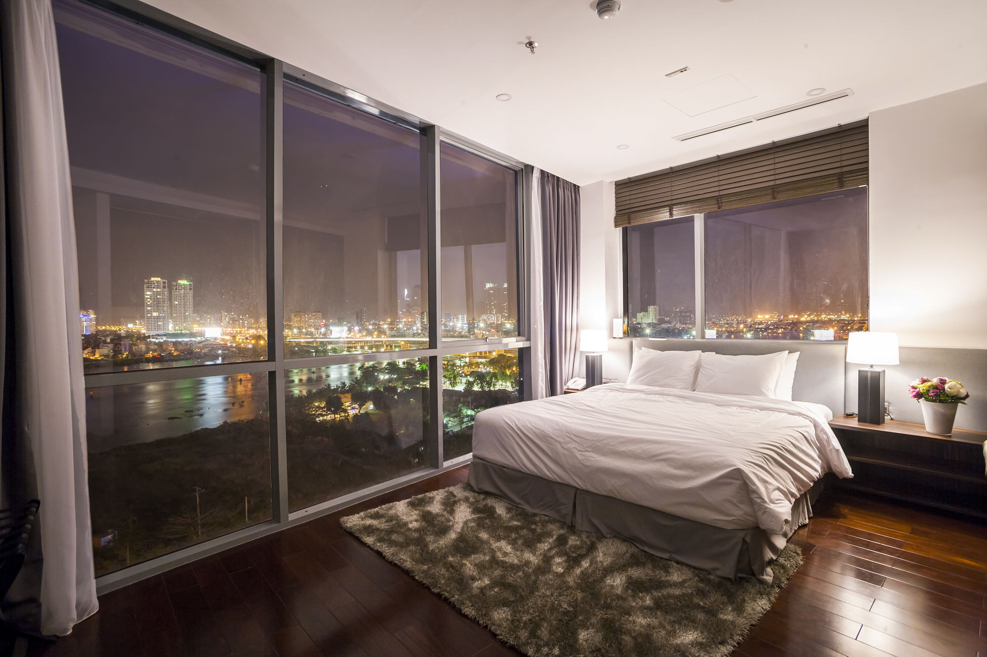 Charm Suite Residence Saigon ホーチミン市 エクステリア 写真
